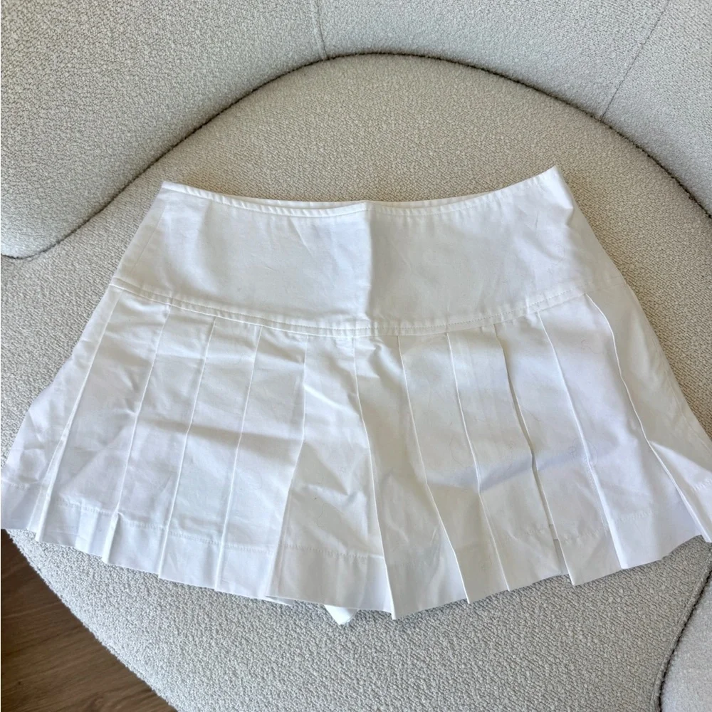Zara White Pleated Mini Skirt - Size XS - Picture 2 of 5